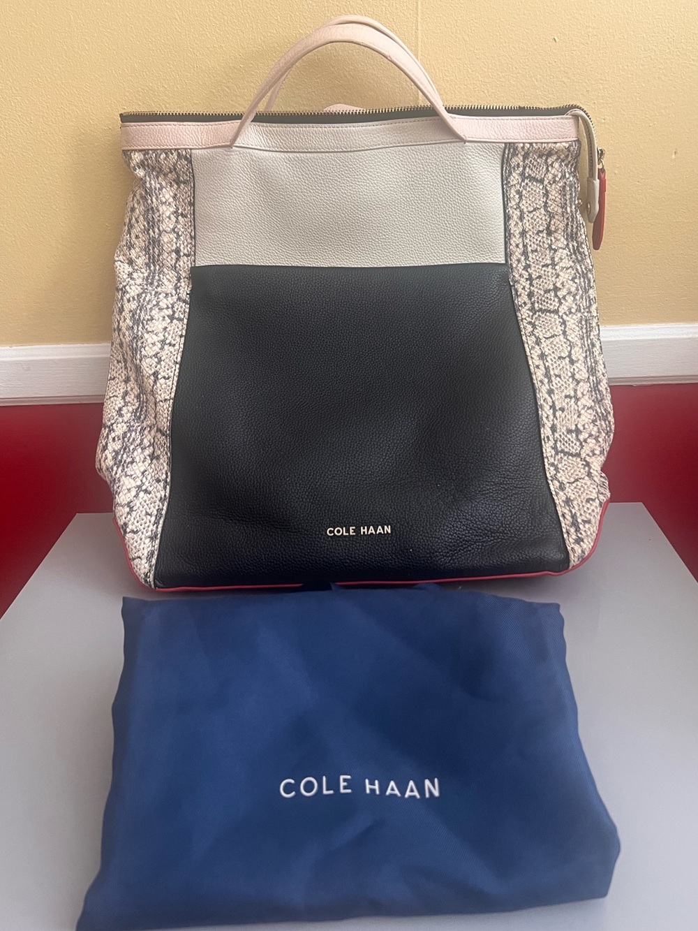 COLE HAAN GRAND AMBITION CONVERTIBLE BACKPACK